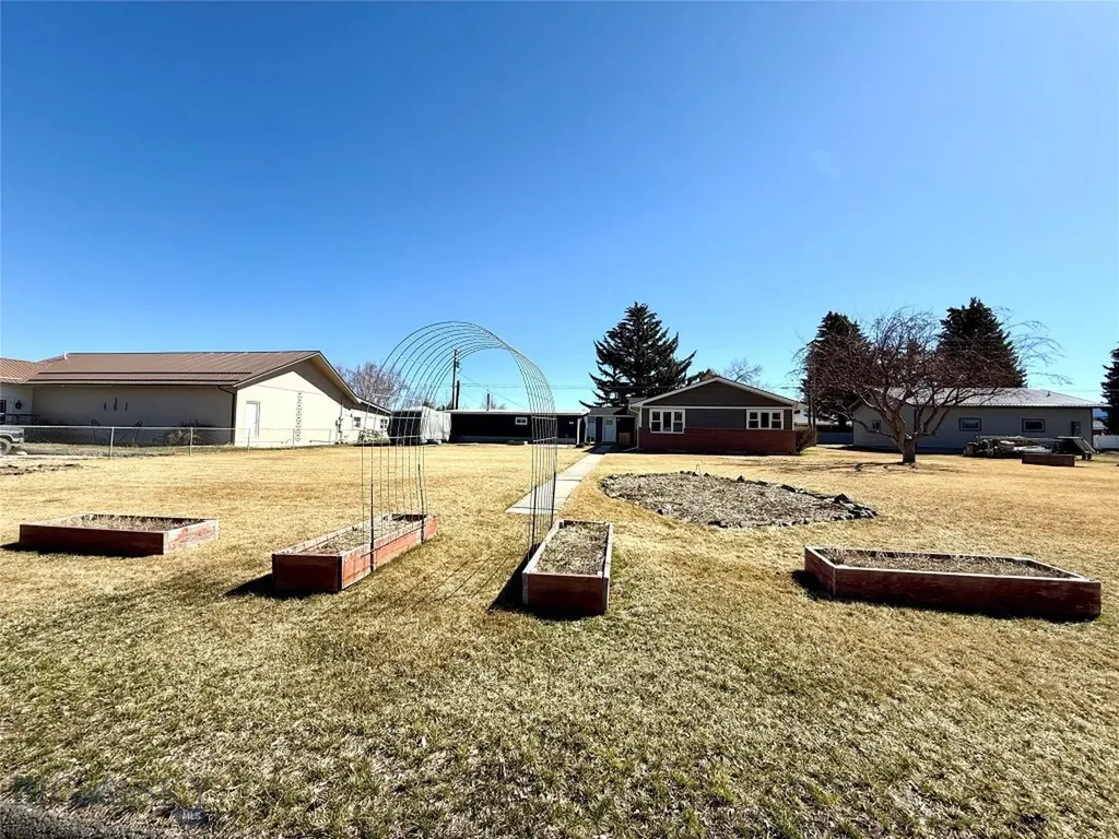 711 Mill Street Deer Lodge MT 59722