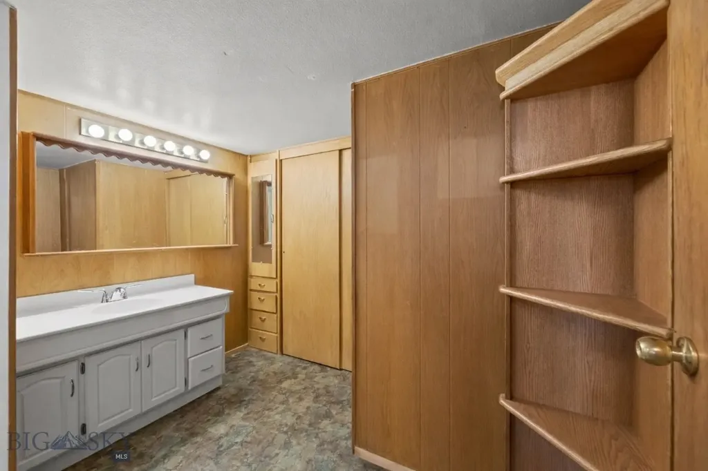 5321 E Gallatin Belgrade MT 59714