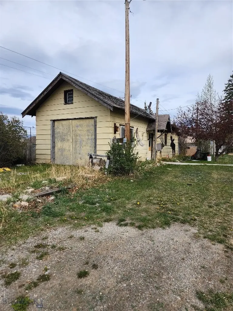 514 N Harrison Street Lima MT 59739