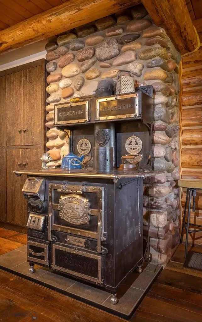 587 Cozy Lane Helmville MT 59843