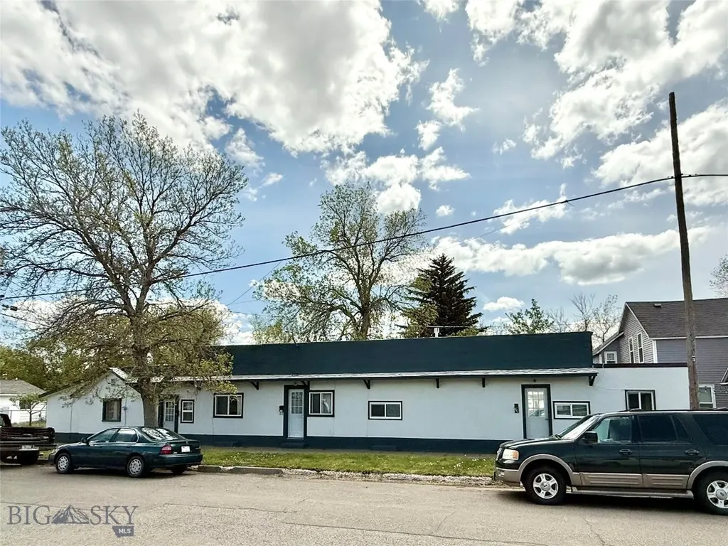 212 E Clark Street Livingston MT 59047