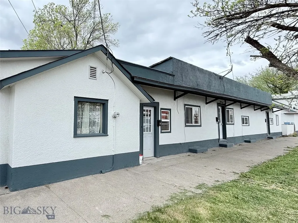 212 E Clark Street Livingston MT 59047
