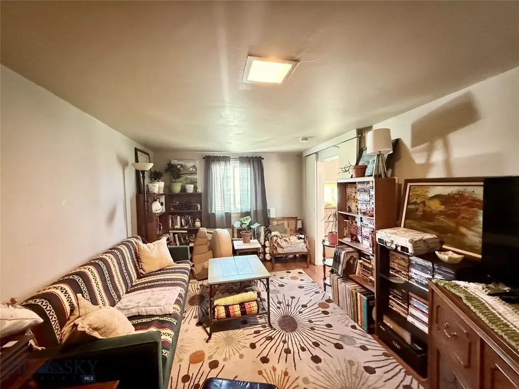 212 E Clark Street Livingston MT 59047