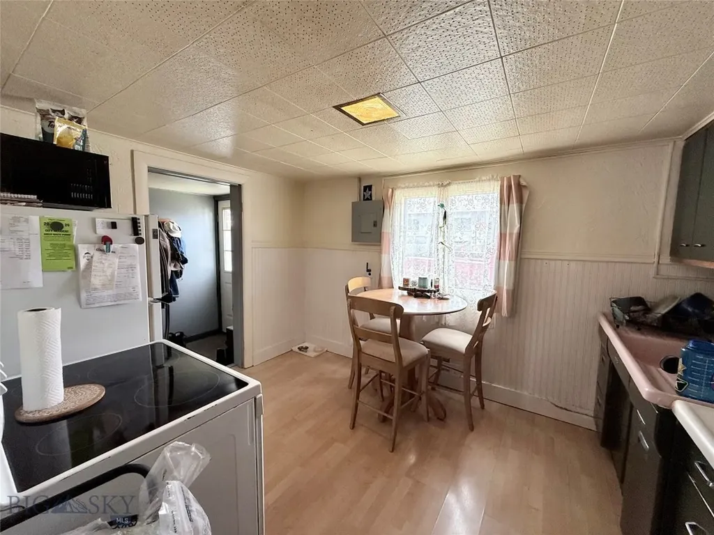 212 E Clark Street Livingston MT 59047