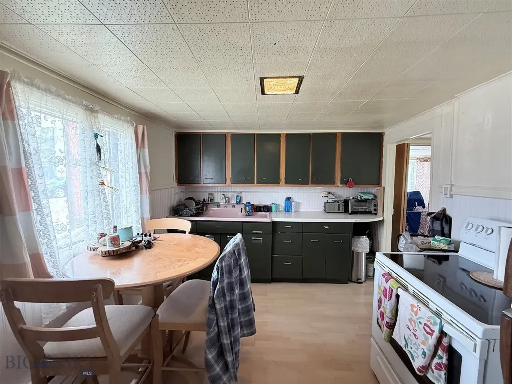212 E Clark Street Livingston MT 59047