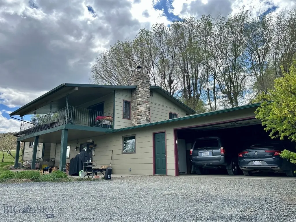 Whitehall MT 59759
