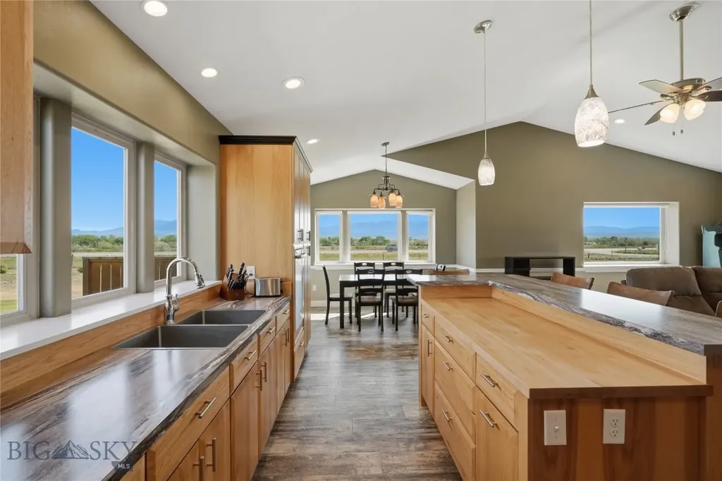 4 Grandview Loop Townsend MT 59644