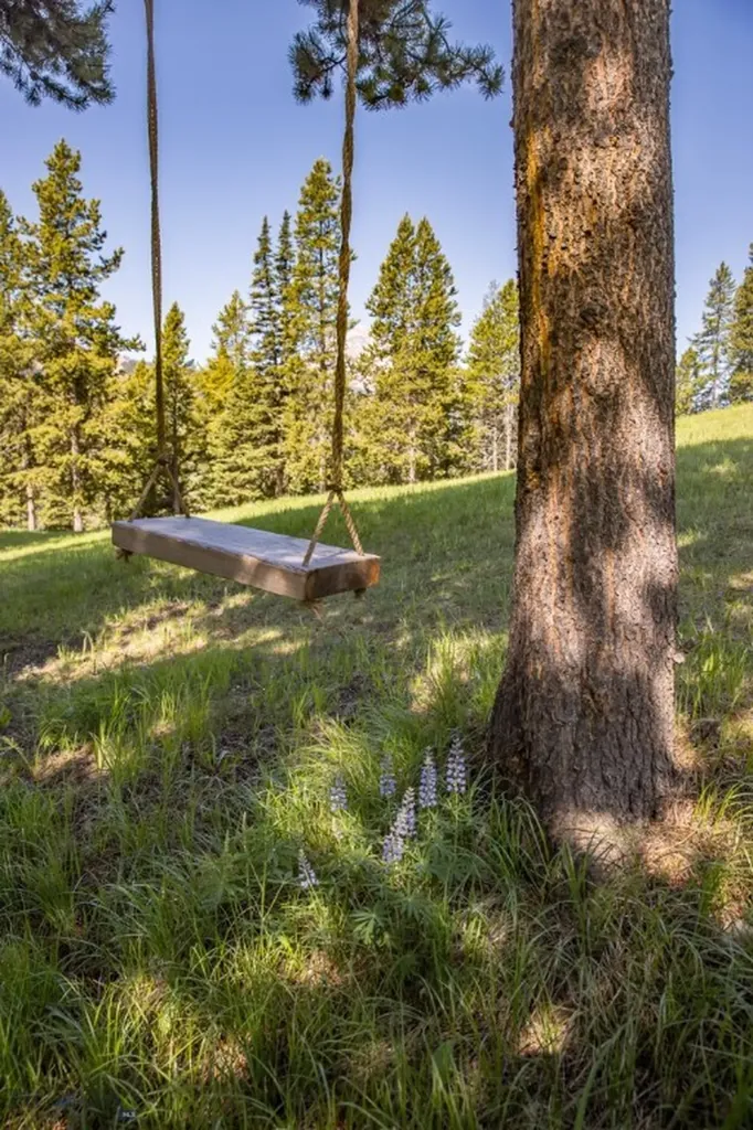 121 Old Toby Road Big Sky MT 59716