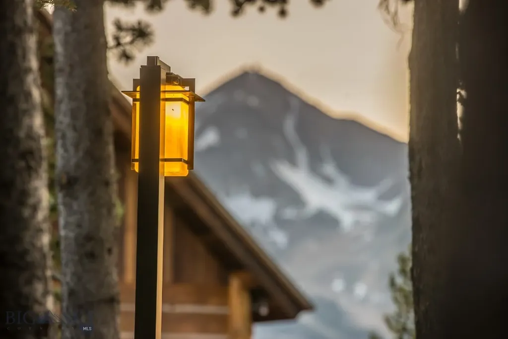 121 Old Toby Road Big Sky MT 59716