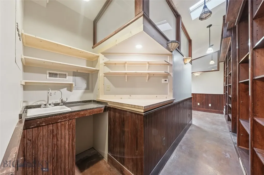 103 S 8th Avenue Bozeman MT 59715