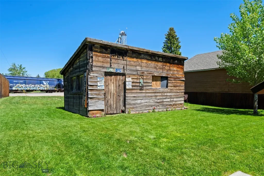 115 Center Harrison MT 59735