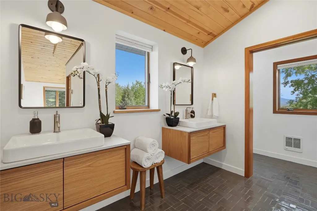 7102 Bristol Lane Bozeman MT 59715