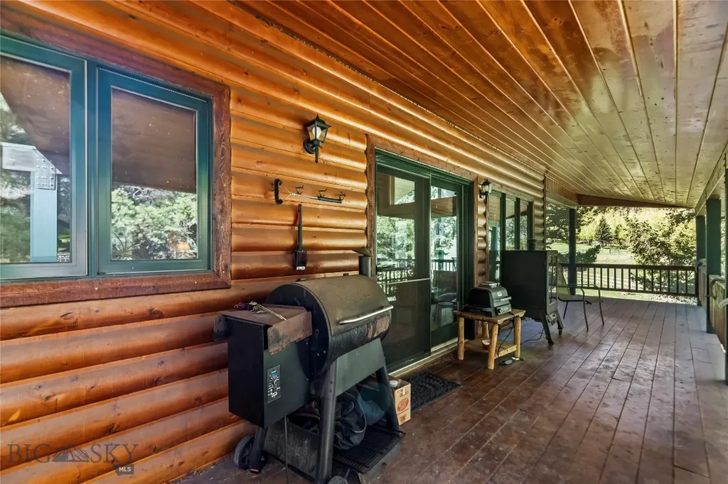 283 S Rock Creek Road Emigrant MT 59027