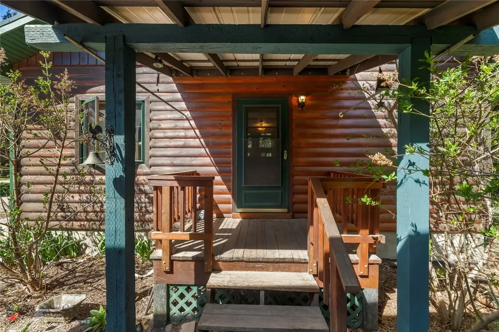 283 S Rock Creek Road Emigrant MT 59027
