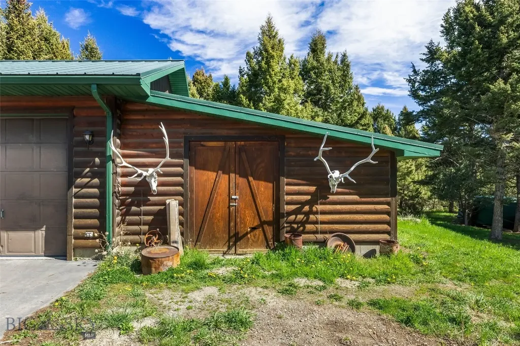 283 S Rock Creek Road Emigrant MT 59027