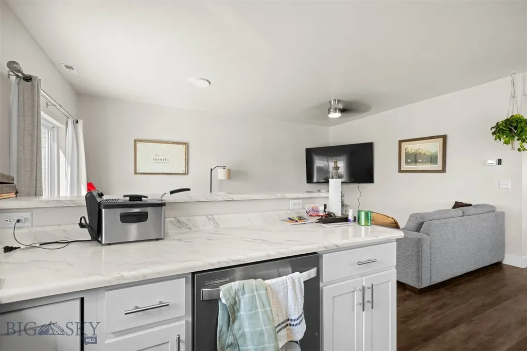 209 Manhattan South Road Manhattan MT 59741