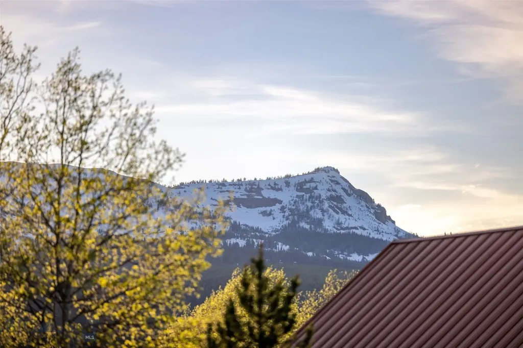 188 Black Moose Road West Yellowstone MT 59758