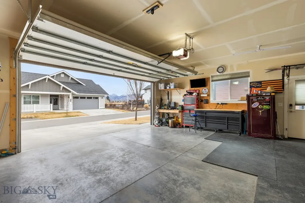 5378 Debour Lane Bozeman MT 59718