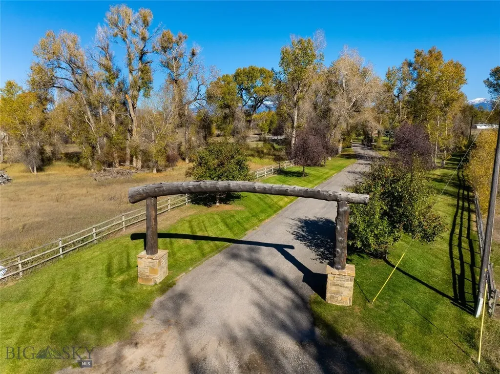 2490 E Cedar Meadows Lane Manhattan MT 59741