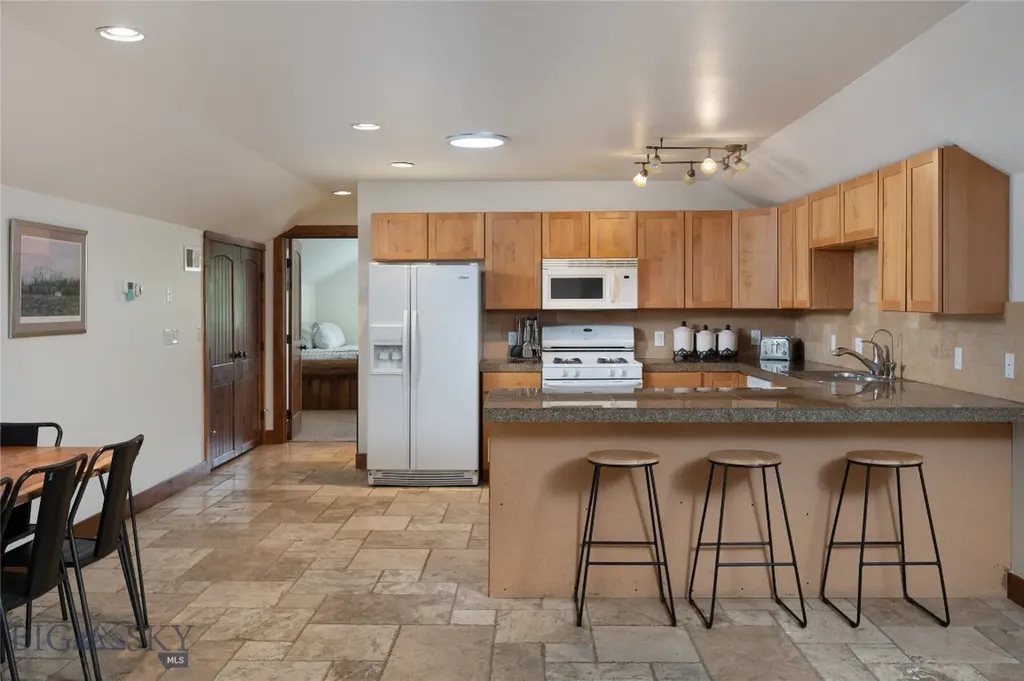 2490 E Cedar Meadows Lane Manhattan MT 59741