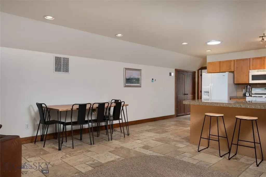 2490 E Cedar Meadows Lane Manhattan MT 59741