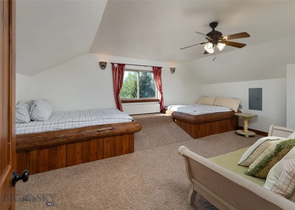 2490 E Cedar Meadows Lane Manhattan MT 59741