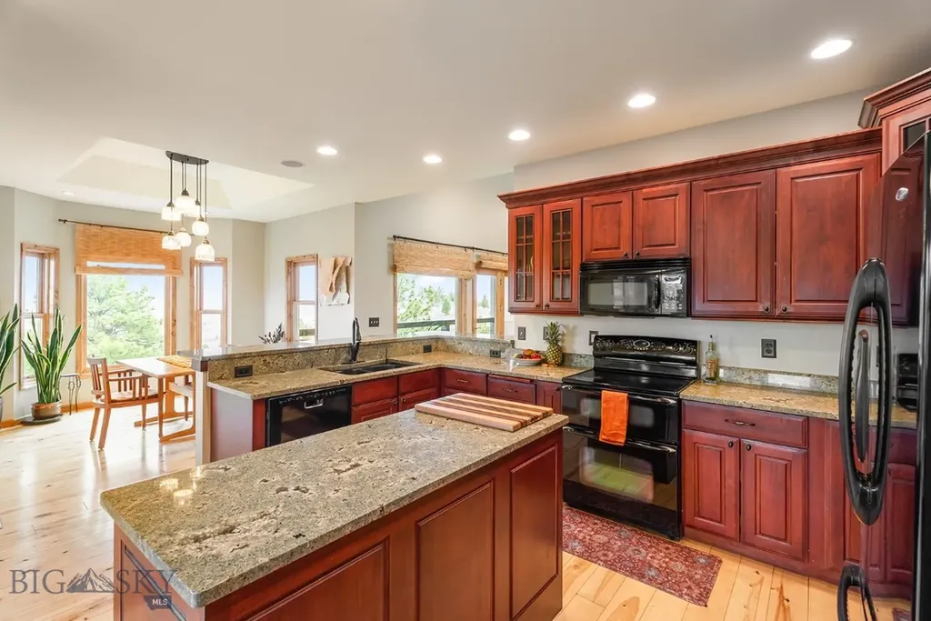 8235 Evergreen Drive Helena MT 59602