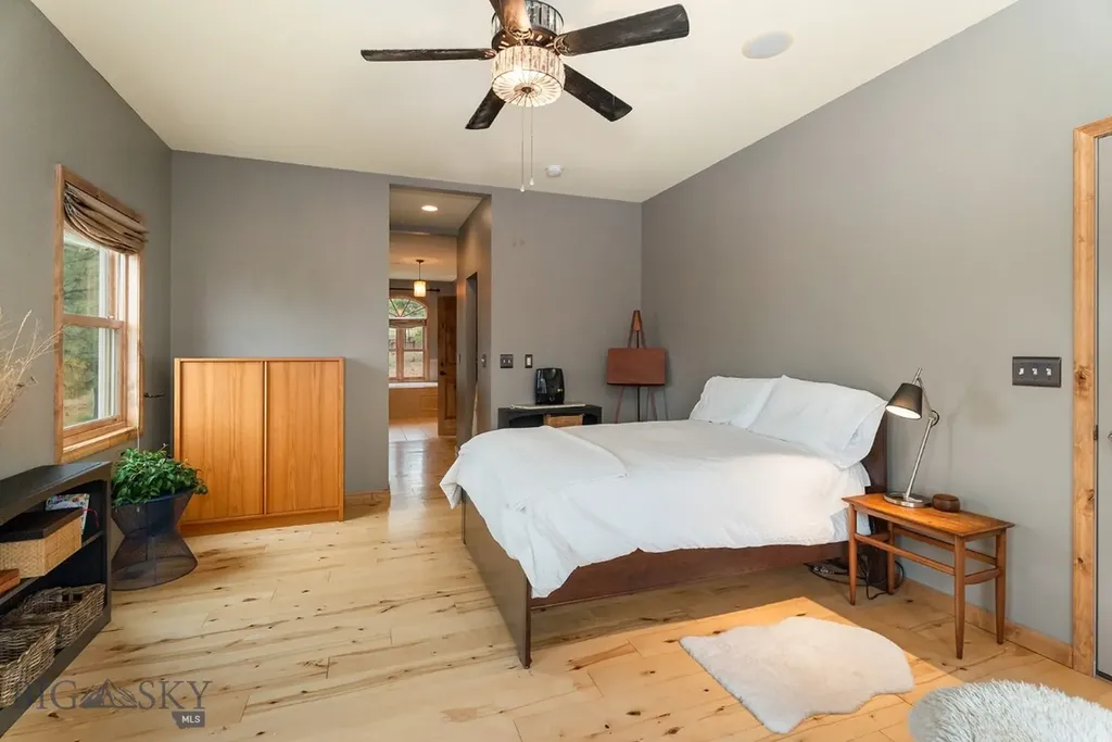 8235 Evergreen Drive Helena MT 59602