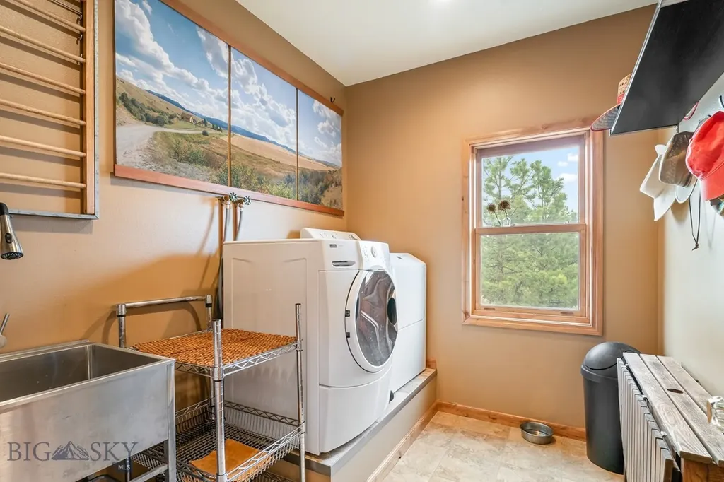 8235 Evergreen Drive Helena MT 59602