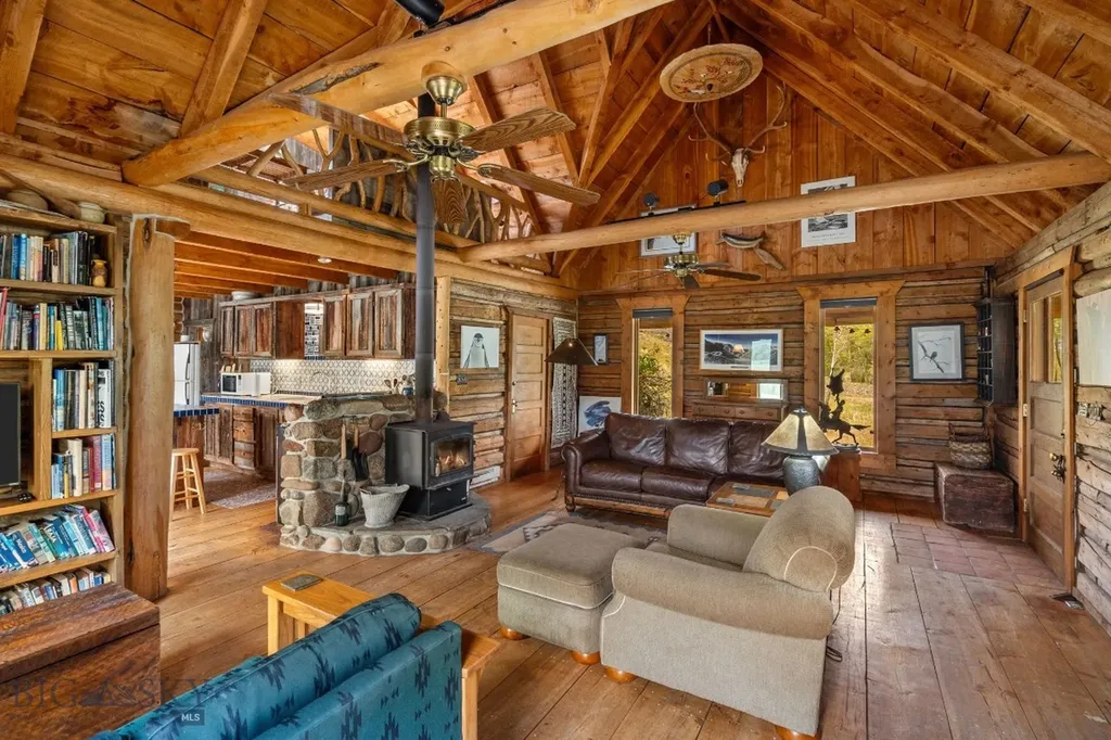 9 Grizzly Meadow Road Emigrant MT 59027