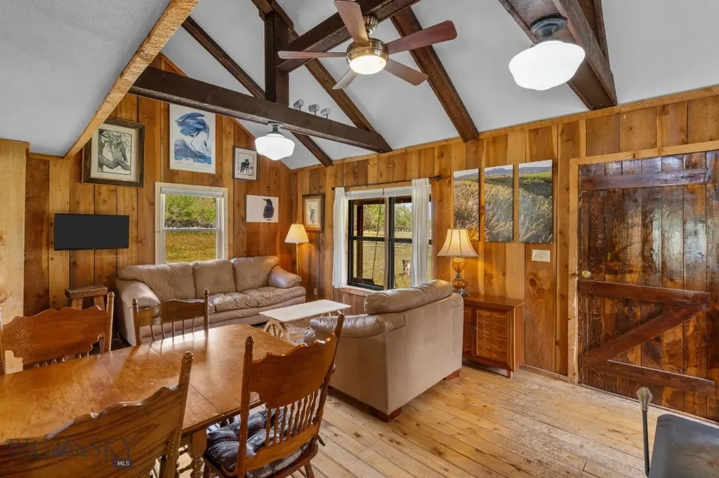 9 Grizzly Meadow Road Emigrant MT 59027