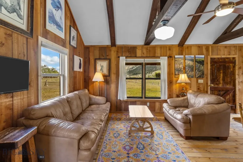 9 Grizzly Meadow Road Emigrant MT 59027