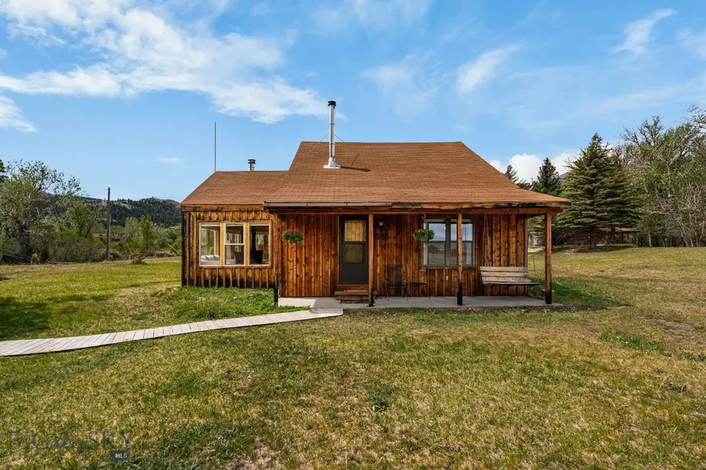 9 Grizzly Meadow Road Emigrant MT 59027