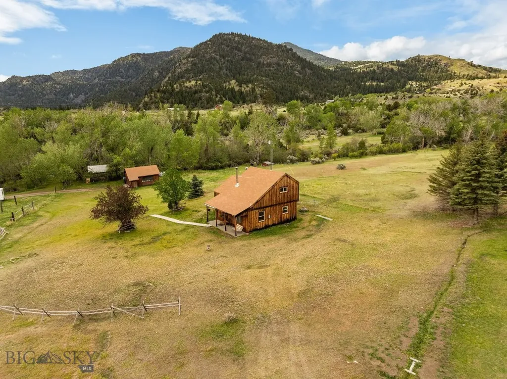 9 Grizzly Meadow Road Emigrant MT 59027