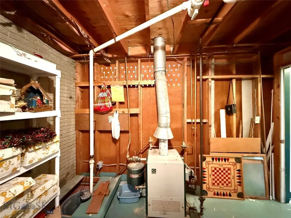 906 Bielenberg Street Deer Lodge MT 59722