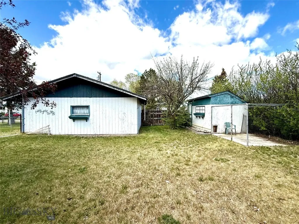 906 Bielenberg Street Deer Lodge MT 59722
