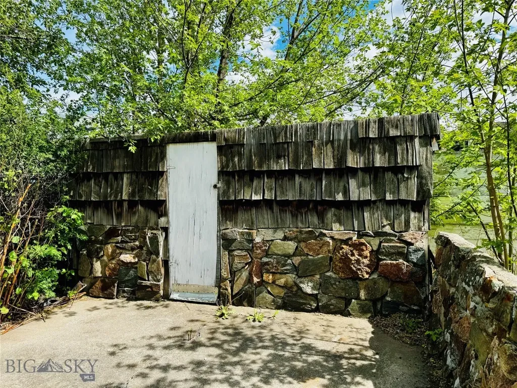 620 S 10th Street Livingston MT 59047