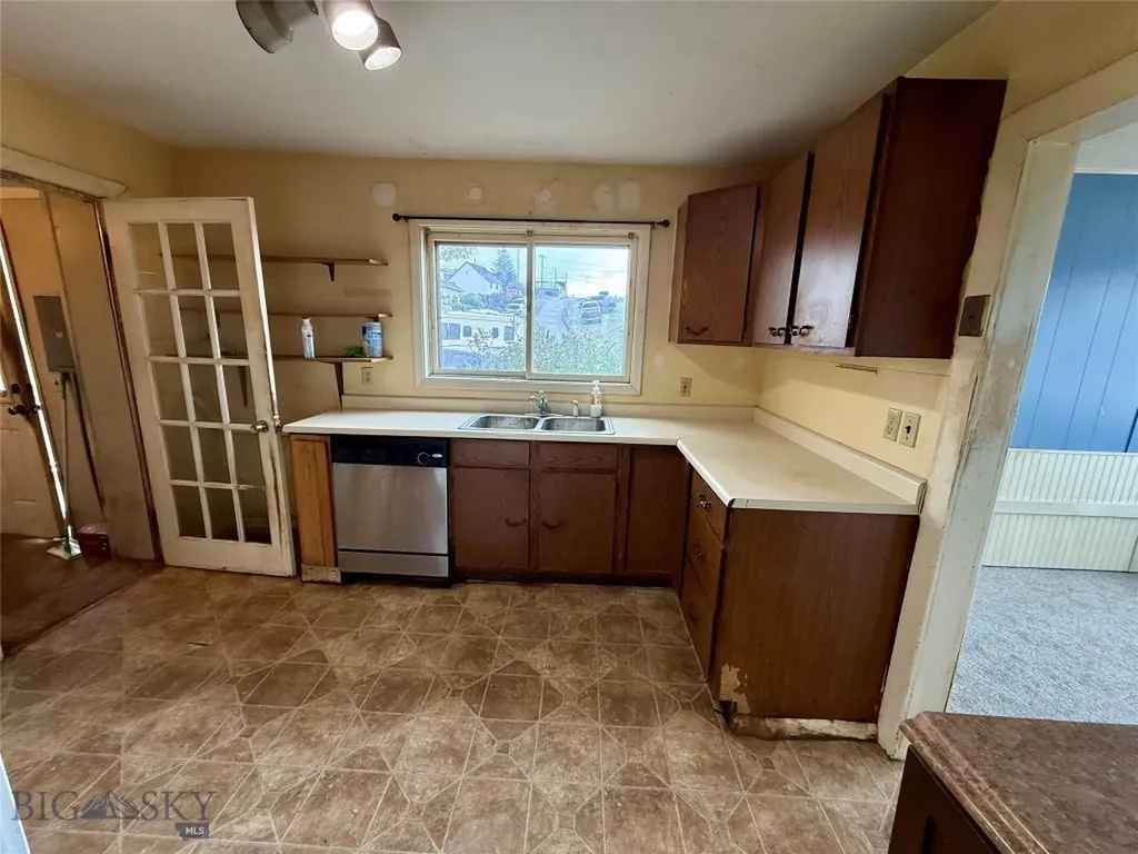 327 W Boardman Street Butte MT 59701