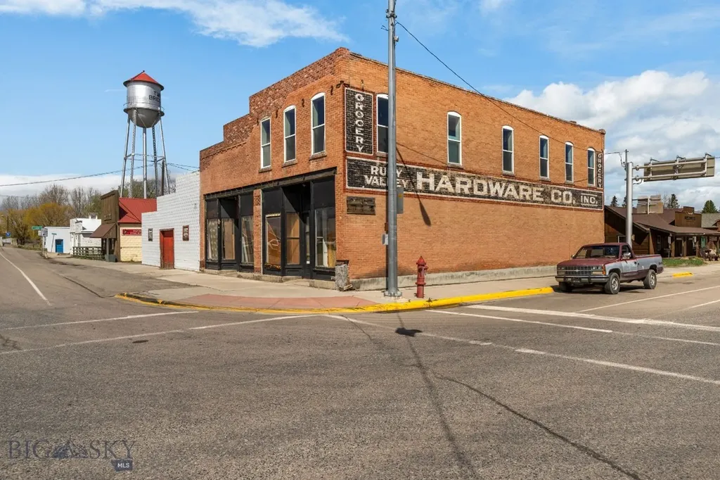 102 W 4th Avenue Twin Bridges MT 59754