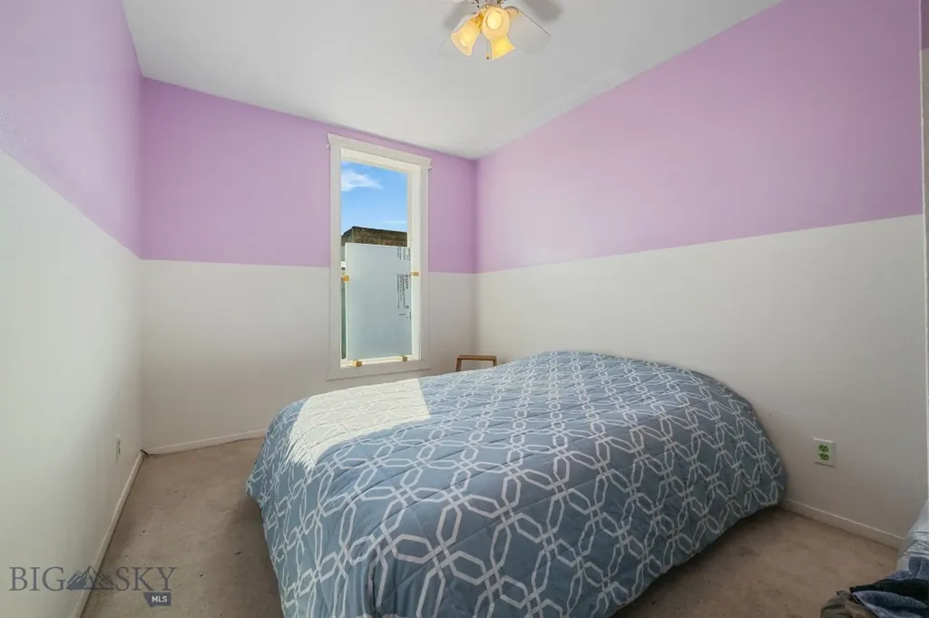 104 W 4th Twin Bridges MT 59754