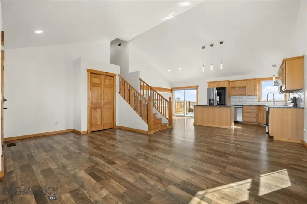 1960 Coyote Ridge Road N Laurel MT 59044