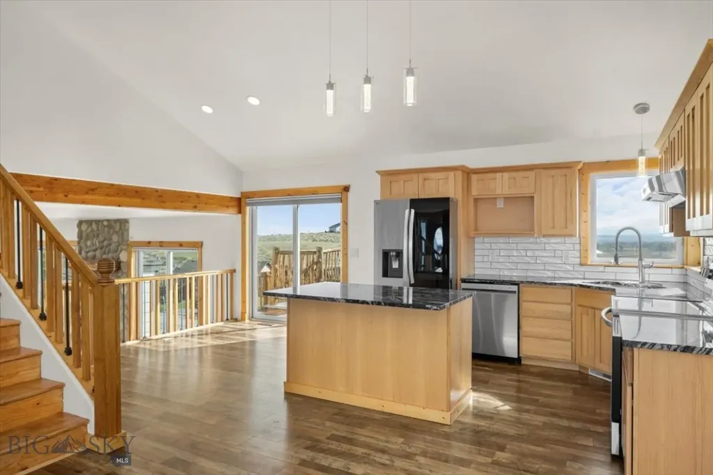 1960 Coyote Ridge Road N Laurel MT 59044