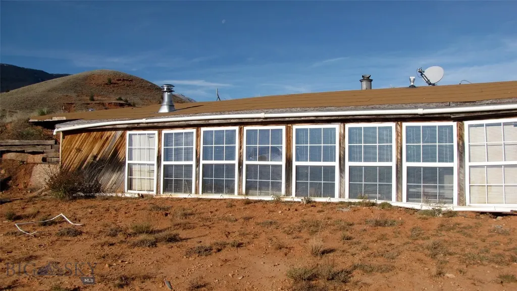 517 Deadman Creek Road Bridger MT 59014