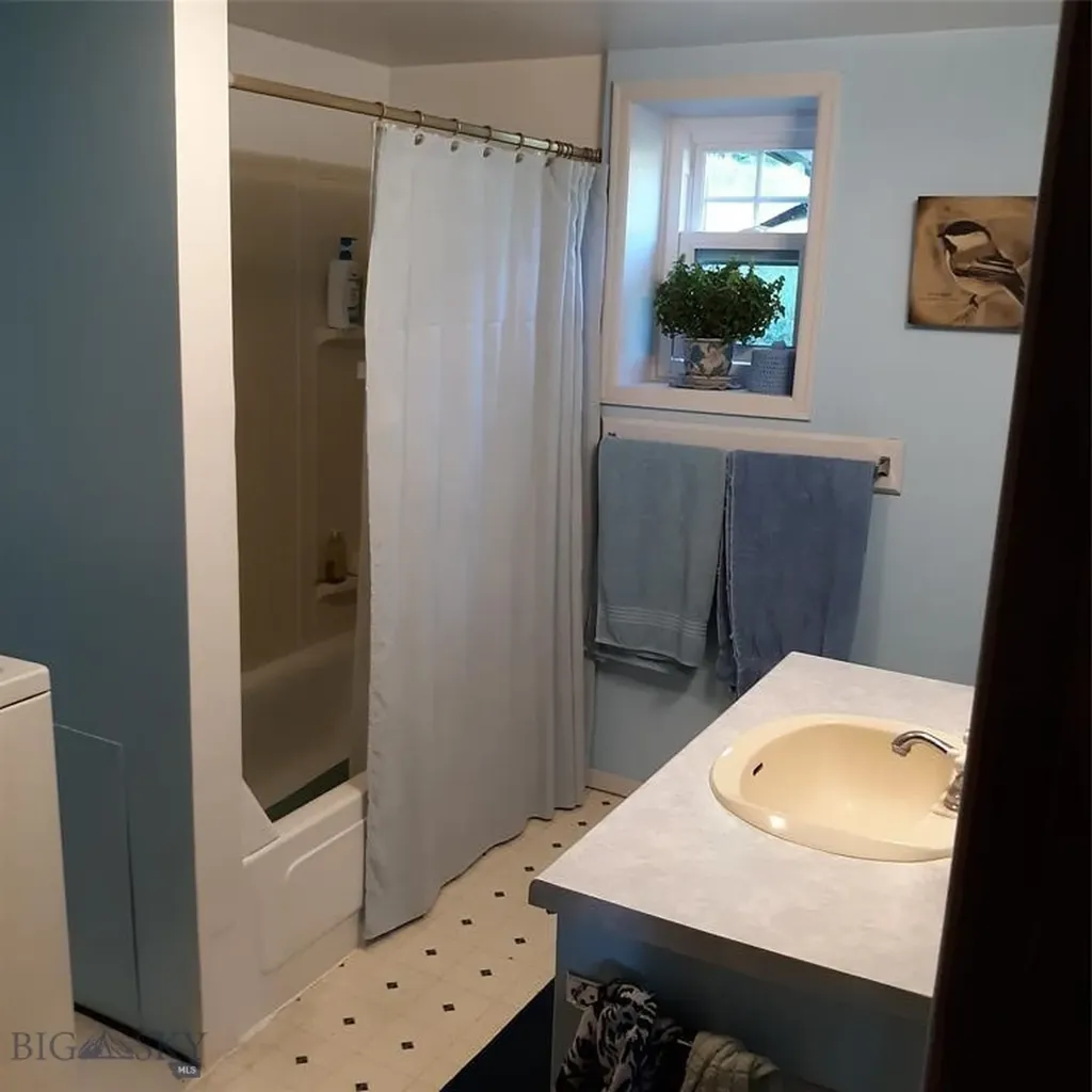 313 Dougherty Street Elliston MT 59728