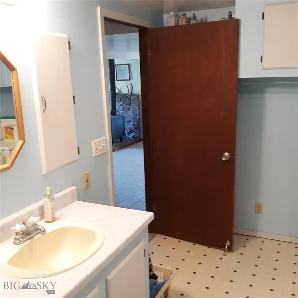313 Dougherty Street Elliston MT 59728