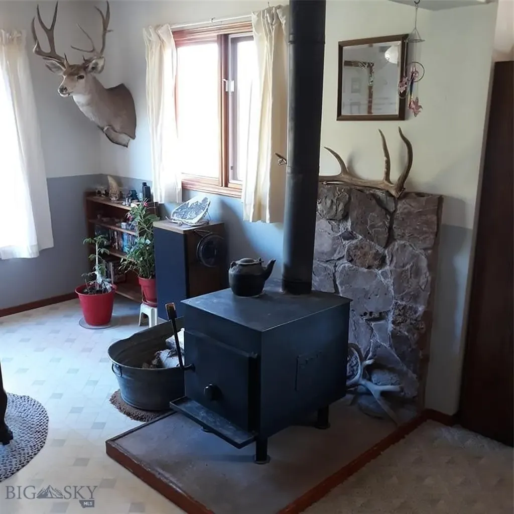 313 Dougherty Street Elliston MT 59728