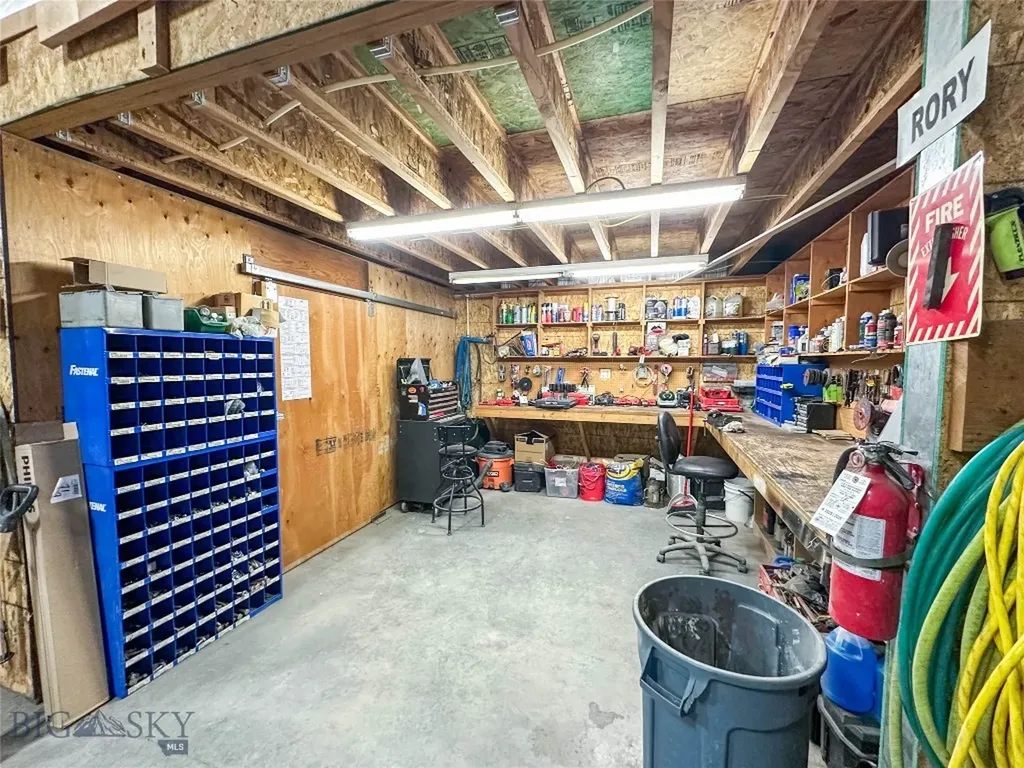 4498 Jackrabbit Lane Belgrade MT 59714