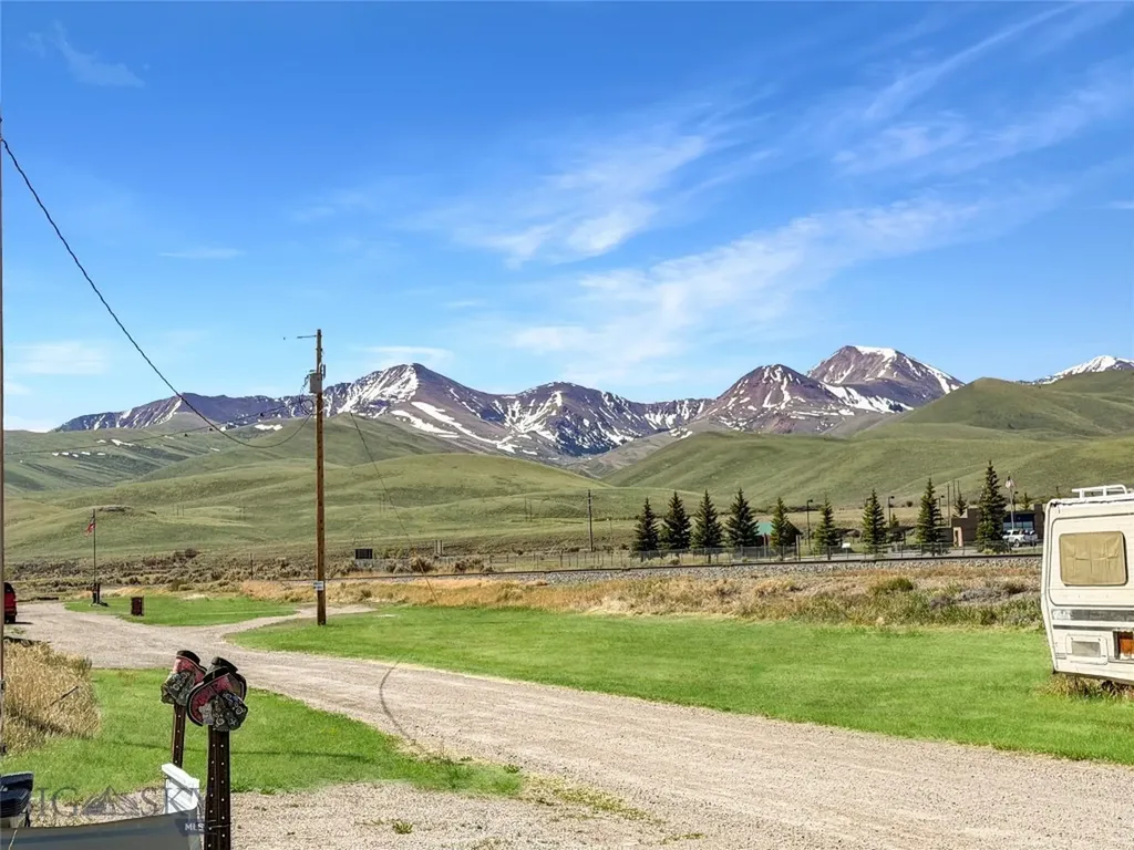 10 W. Bailey Street Lima MT 59739