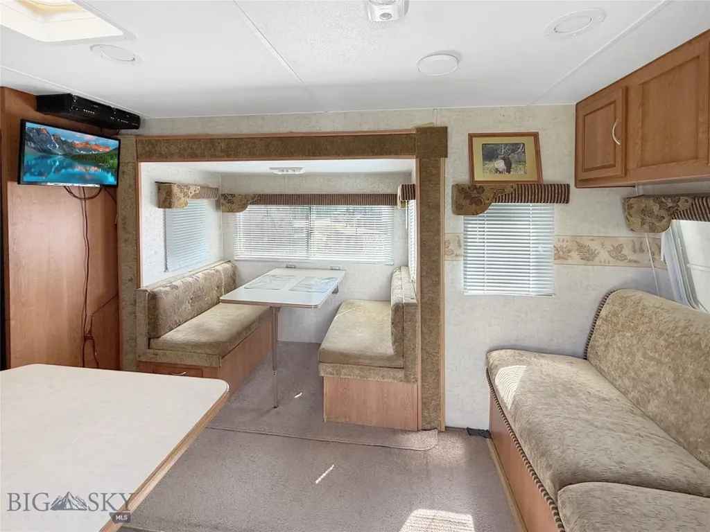 10 W. Bailey Street Lima MT 59739