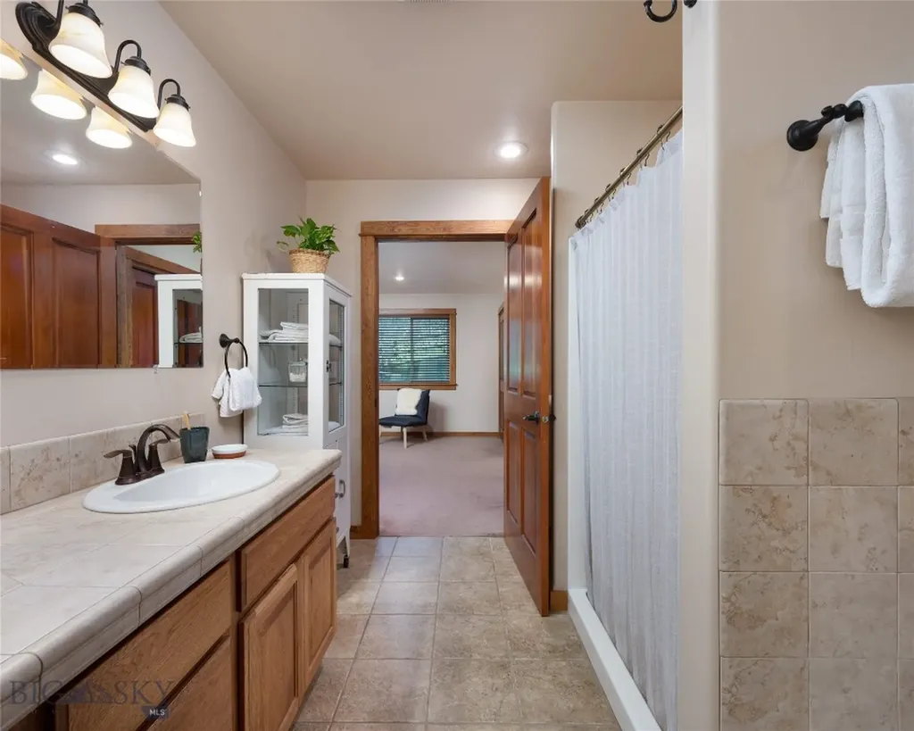 2224 Sourdough Bozeman MT 59715